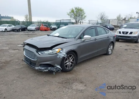 2013 Ford Fusion Se z USA, uszkodzony, nr VIN 3FA6P0HRXDR367086